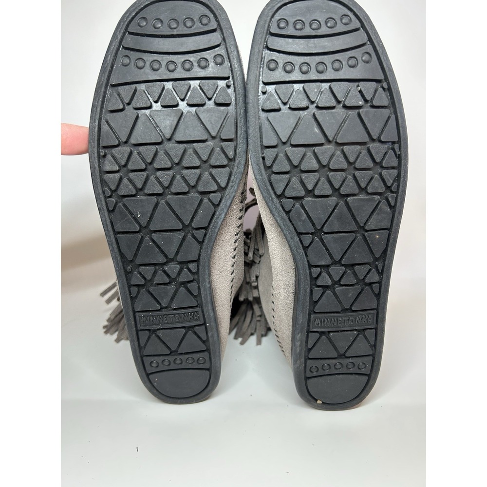 Minnetonka Fringe Concho Moccasins Zip Ankle Boot Suede Gray size 8 Excellent - Picture 5 of 11